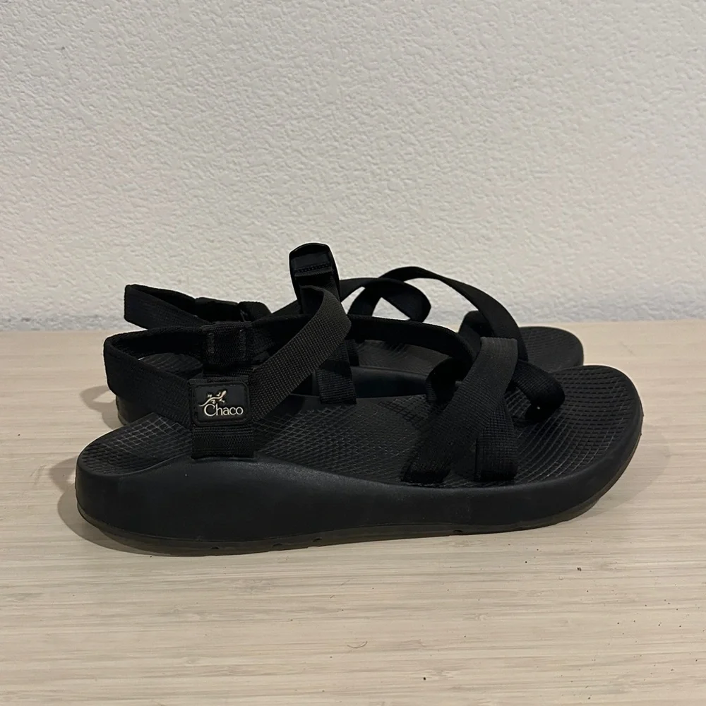 Chaco Z/2 Classic Sandals Mens 11 Black‎ Strappy Sport Hiking Outdoor Trail Open